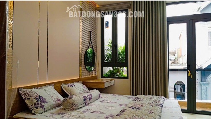 Căn Bình Tân HẺM OTO - Nhà đẹp 5 tấm, có thang máy 450kg